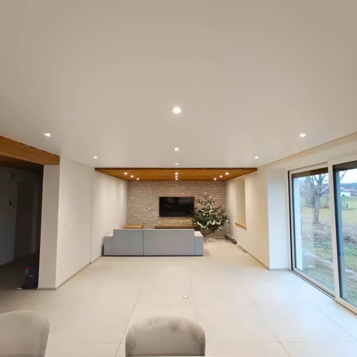 Mur rétro-éclairé Lac Blanc & plafond tendu – Les Fournet-Luisant